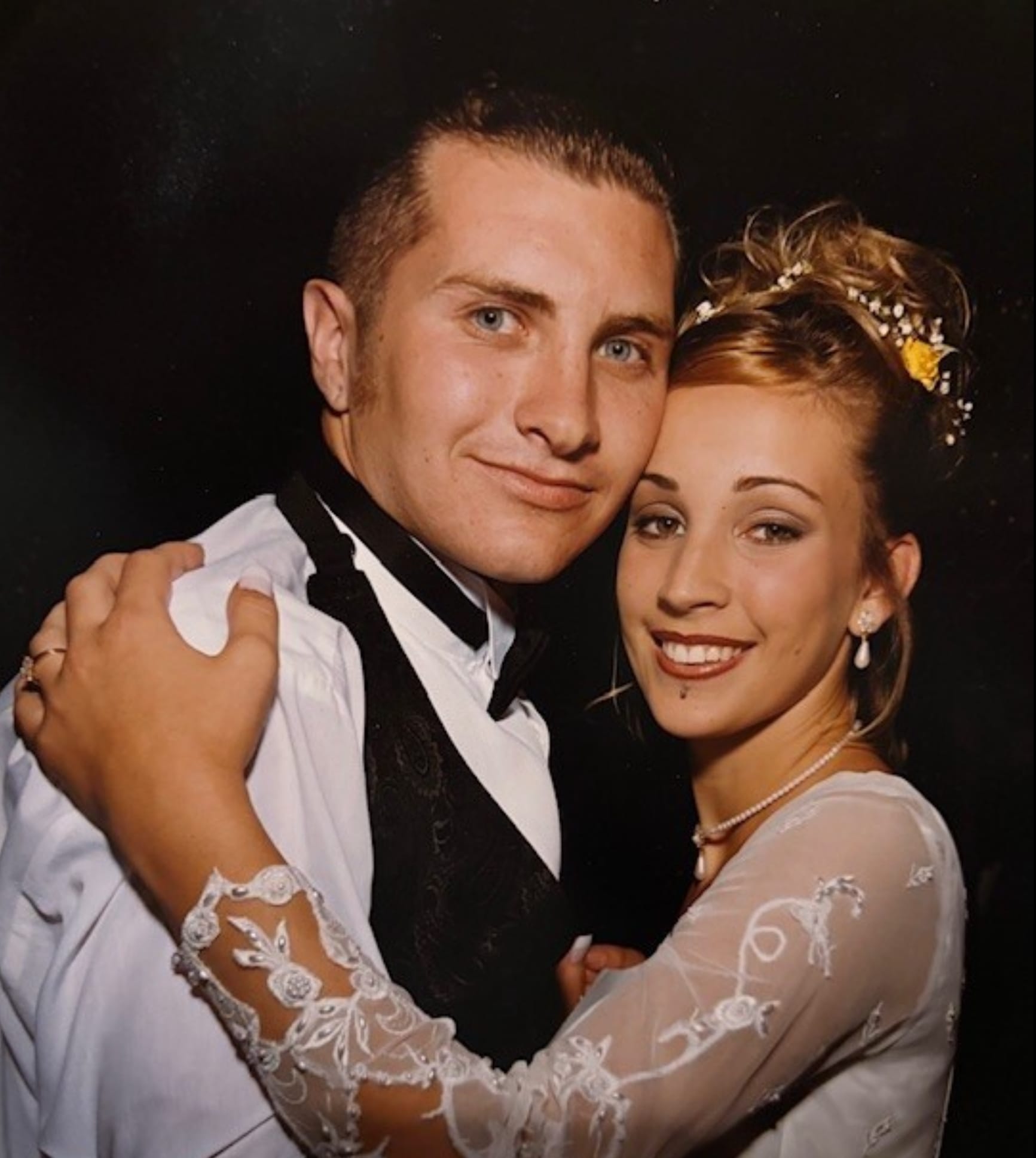 S3.E38 - Addiction led to Shane losing everything and landing in prison, today he serves in the temple