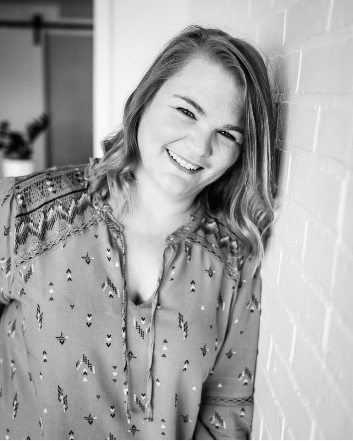 S1:E14 - Julie's triumphant story of coming back to The Church of Jesus Christ of Latter-day Saints after childhood traumas, the military, and divorce.