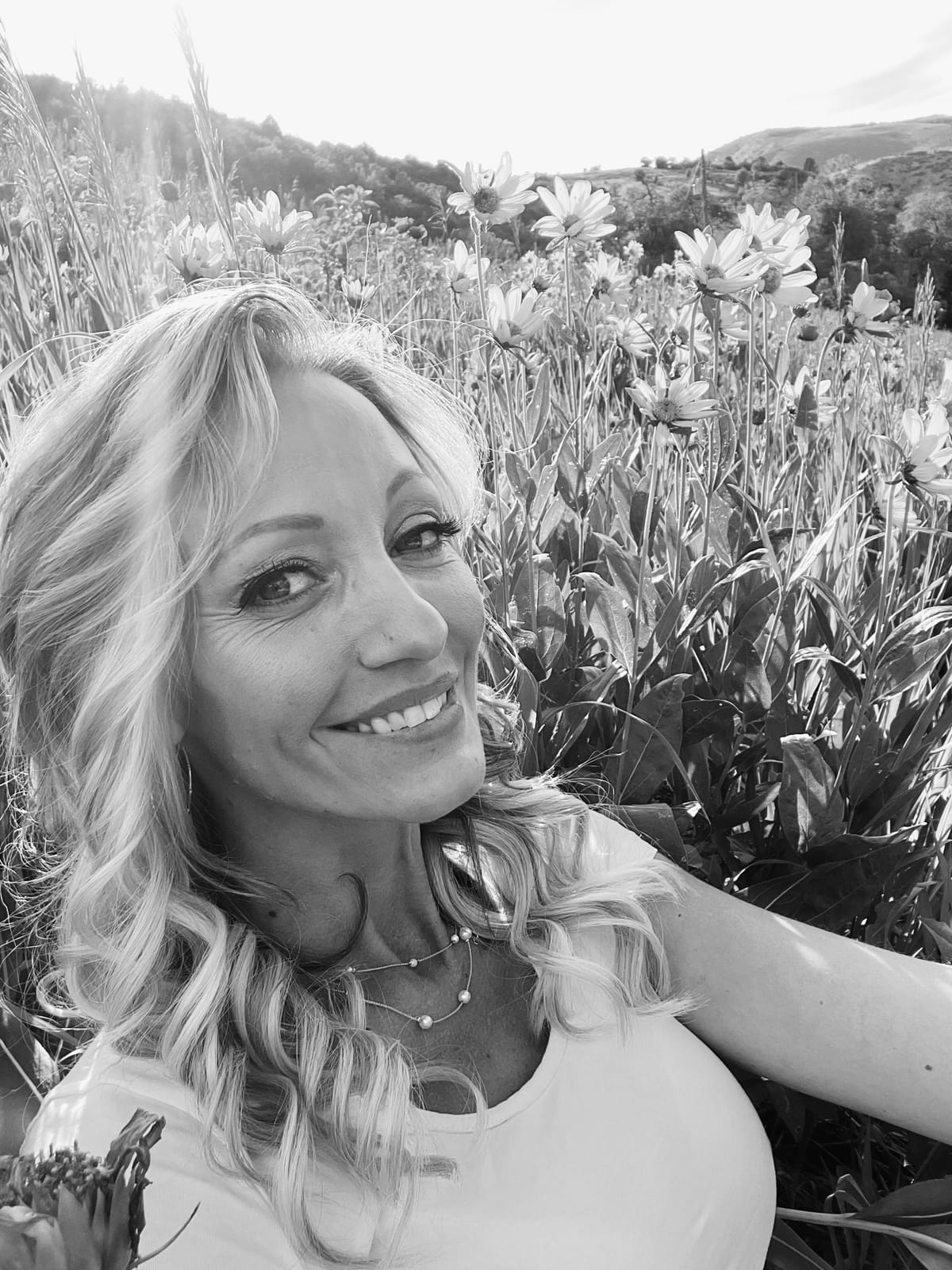 S2.E12 - After many years of struggling with alcohol abuse, Kayci - a single mom, returned to the church