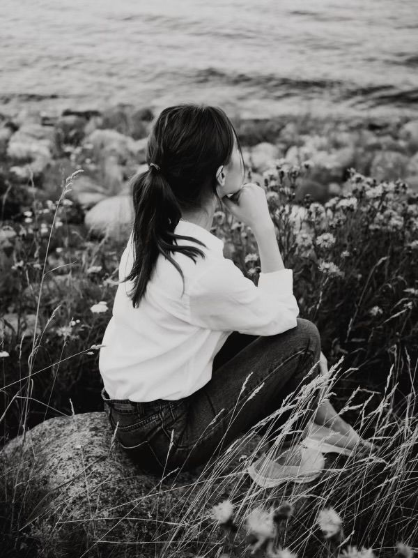 S1:E54 - A young woman's experience in an abusive relationship that shook her faith. Her story of healing and how it strengthened her faith in Jesus Christ when she turned to Him.