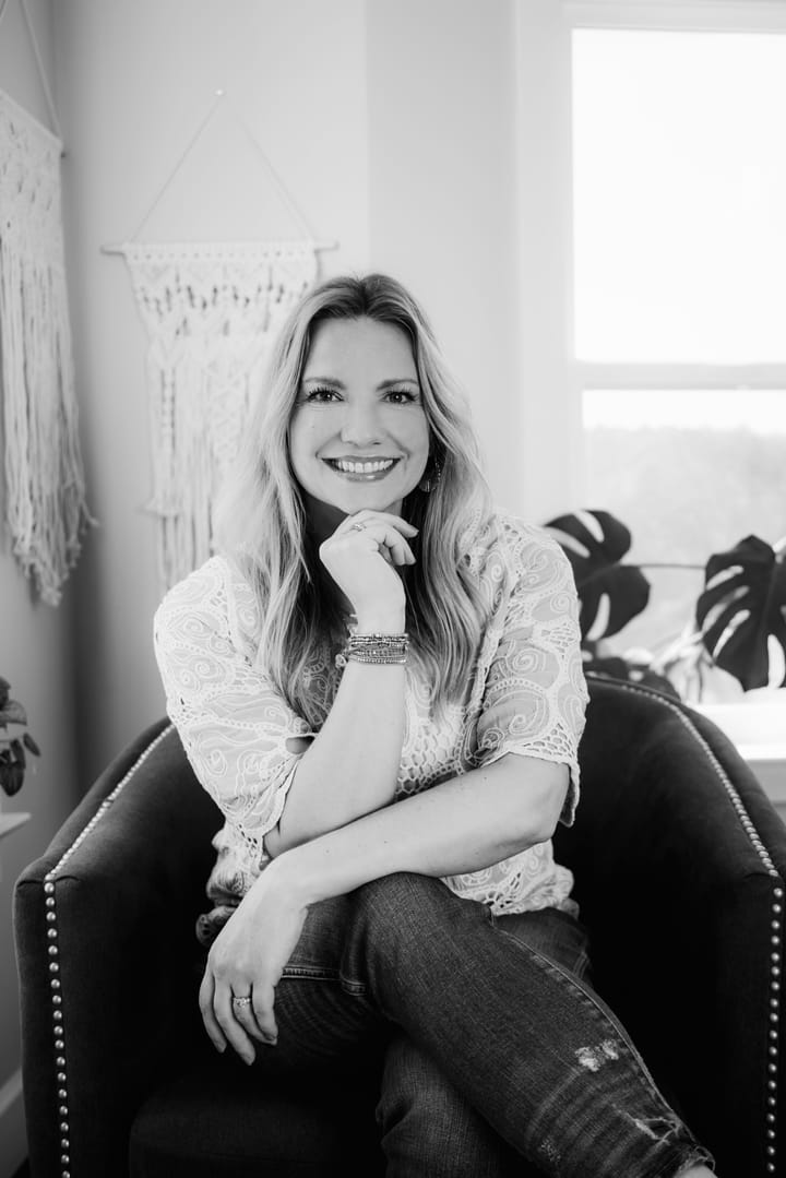 S3.E12 - Raised by Hippies and shaken by anti Mormon views, Amber shares the miracles that strengthened her.