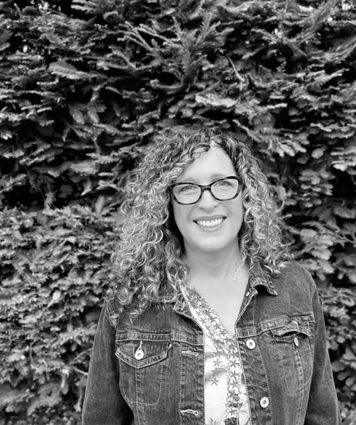 S3. E10 - Jennifer shares how the Savior helps her overcome personal challenges at church and how she came back from “quiet quitting."
