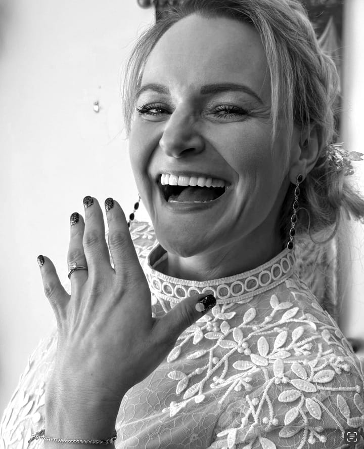 178 - Kristin removed her records- then Jesus led her back through miracles and angels from the other side